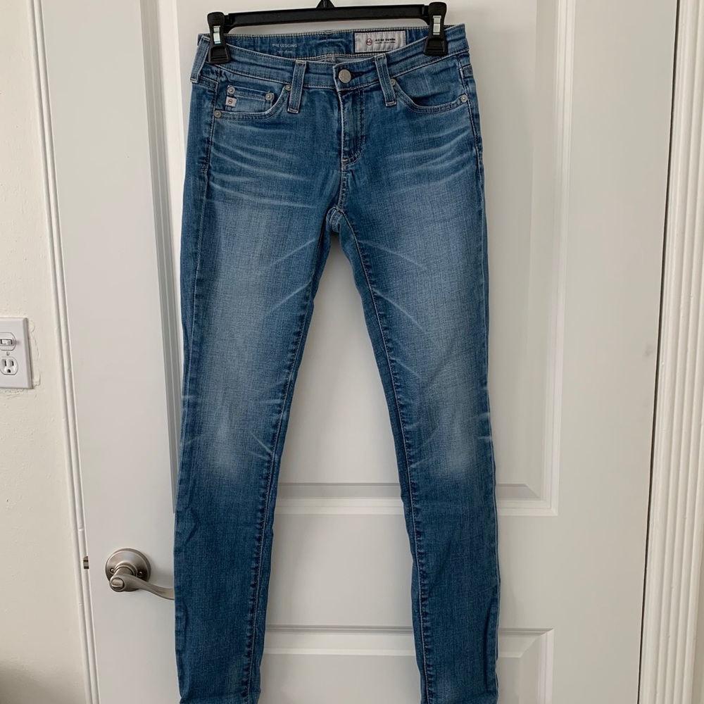 Like new AG jeans super skinny legging sz 24
